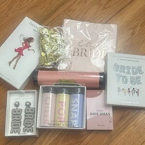 Bridal Party Gift Set with Accessories